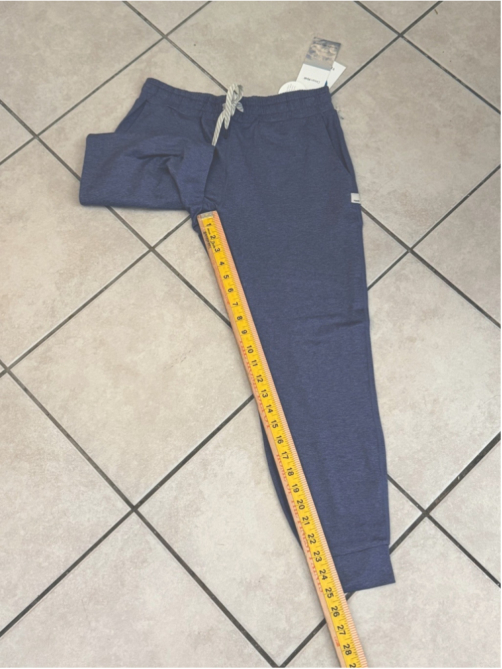 VUORI PERFORMANCE JOGGER 25” COSMIC HEATHER SIZE MEDIUM - Picture 6 of 9